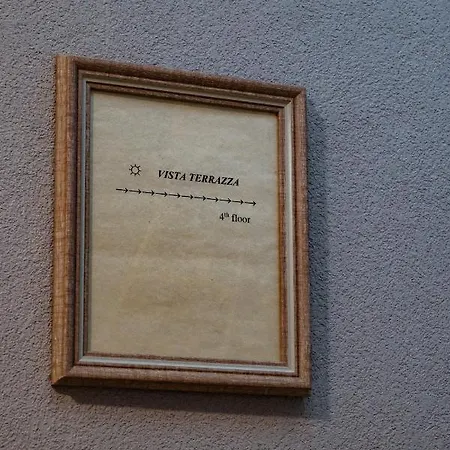 Alto Apartment *
